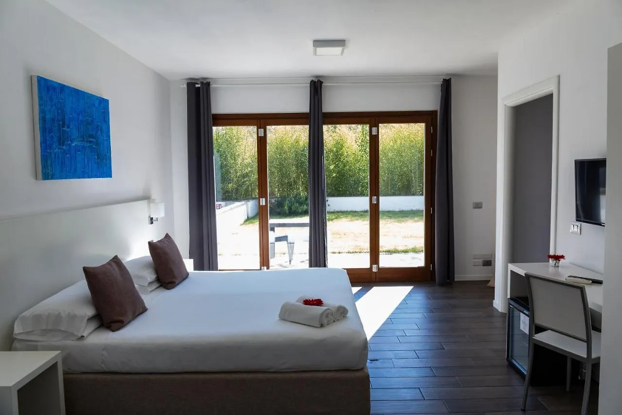 The Florence Hills Resort & Wellness Pelago 4*,